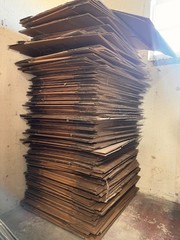 38.5″ x 22.5″ x 22″ CARDBOARD BOX – 200 lb – Multiple Units Available