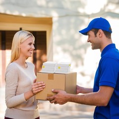 Lightweight 7x5x1 Cardboard Shipping Boxes – Set of 30 for Small Businesses