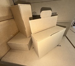 50 Pieces 9″ x 6″ x 3″ Corrugated Mailer Shipping Boxes – * LOCAL PICK UP ONLY *