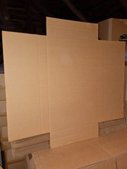 Cardboard Boxes – (32.5″ x 20.5″ x 2.5″) – Shipping or Storage Containers
