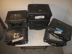 Pelican Protector 1520 Case 19x15x7 OD 17x12x6 ID Weathertight Hard case Damaged