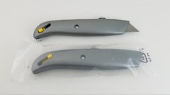 Box Resizer Knife with Scoring Wheel 2 in 1 Retractable Utility Cutter Tool
