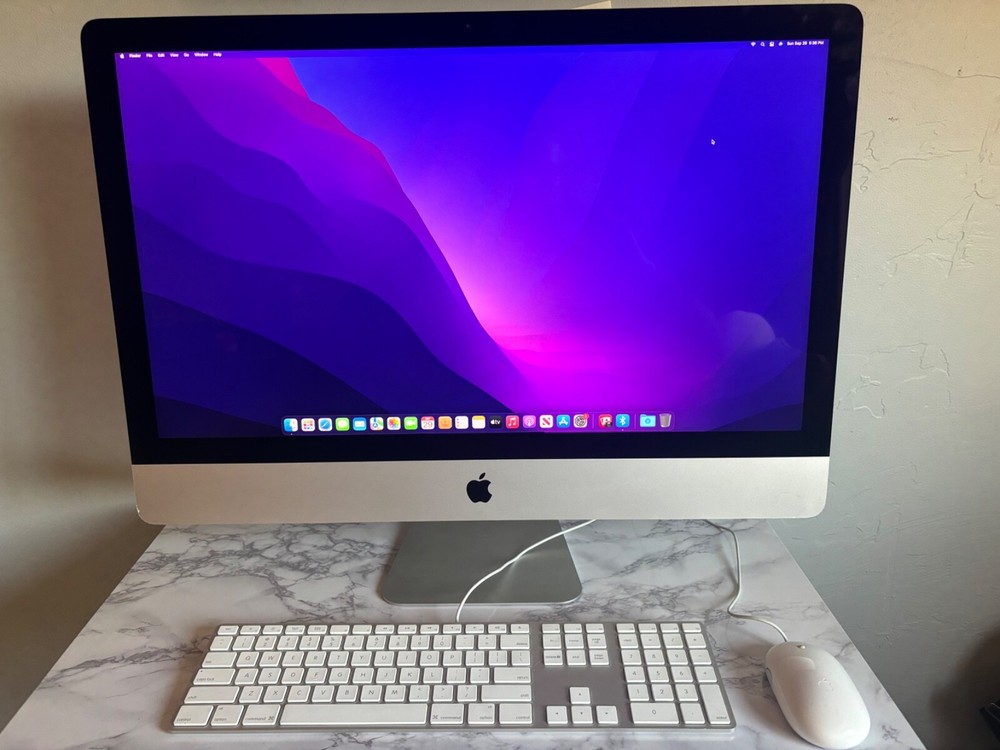 27″ Apple iMac 5K Retina display, 1 TB HD, 8 GB RAM, 3.2 GHz & BOX