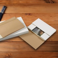 White Easy-Fold Mailers 10 1/4 x 8 1/4 x 1 1/4″ ECT-32B 50/Case