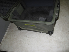 Pelican Protector 1560 Case 23x18x11 OD 19x15x9 ID Wheels PullOut Handle Damaged