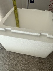 NEW THERMOSAFE Insulated Shipper Container Styrofoam COOLER 8X6X9 inside