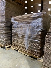 1 pallet 270 boxes mixed 23.5 x 19.5 x 23 in. / 23.5 x 19.5 x 20.5 in. used