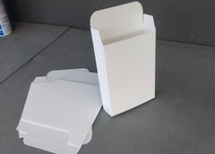 Universal Individual White Cardboard Boxes Packaging Gift Approx 7x5x1 Brand New