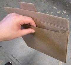 10⅝-10¾” (27cm) Pre-Sealed Bottom Mailer Boxes – Thin Durable Tape-Free Eco-Fold